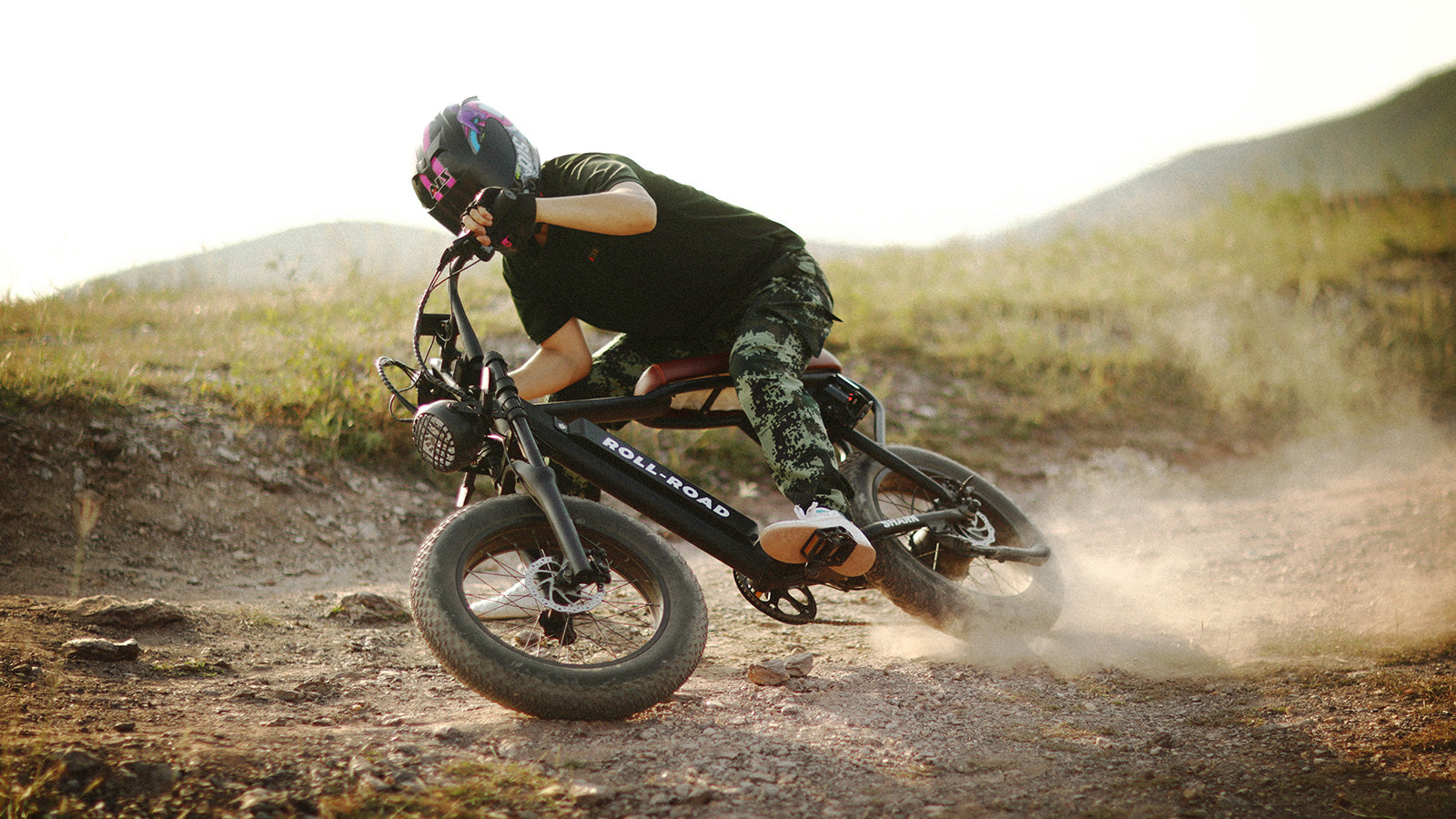 RollRoad Shark The Perfect DoubleRider MopedStyle EBike Roll