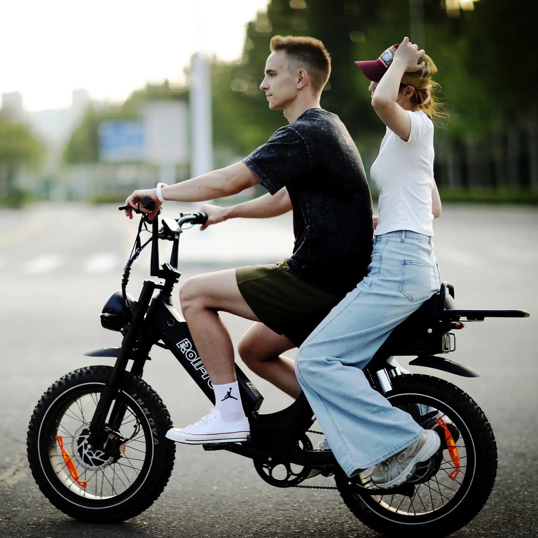 Leon Dual Motor Ebike – Roll Road Ebike Leon Dual Motor Ebike – Roll Road Ebike