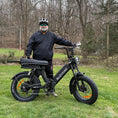 Load image into Gallery viewer, rollroad-emma40-ebike-customer-outdoor-riding-photo-16.webp__PID:91c64262-f166-4c83-b941-e37f411a0190
